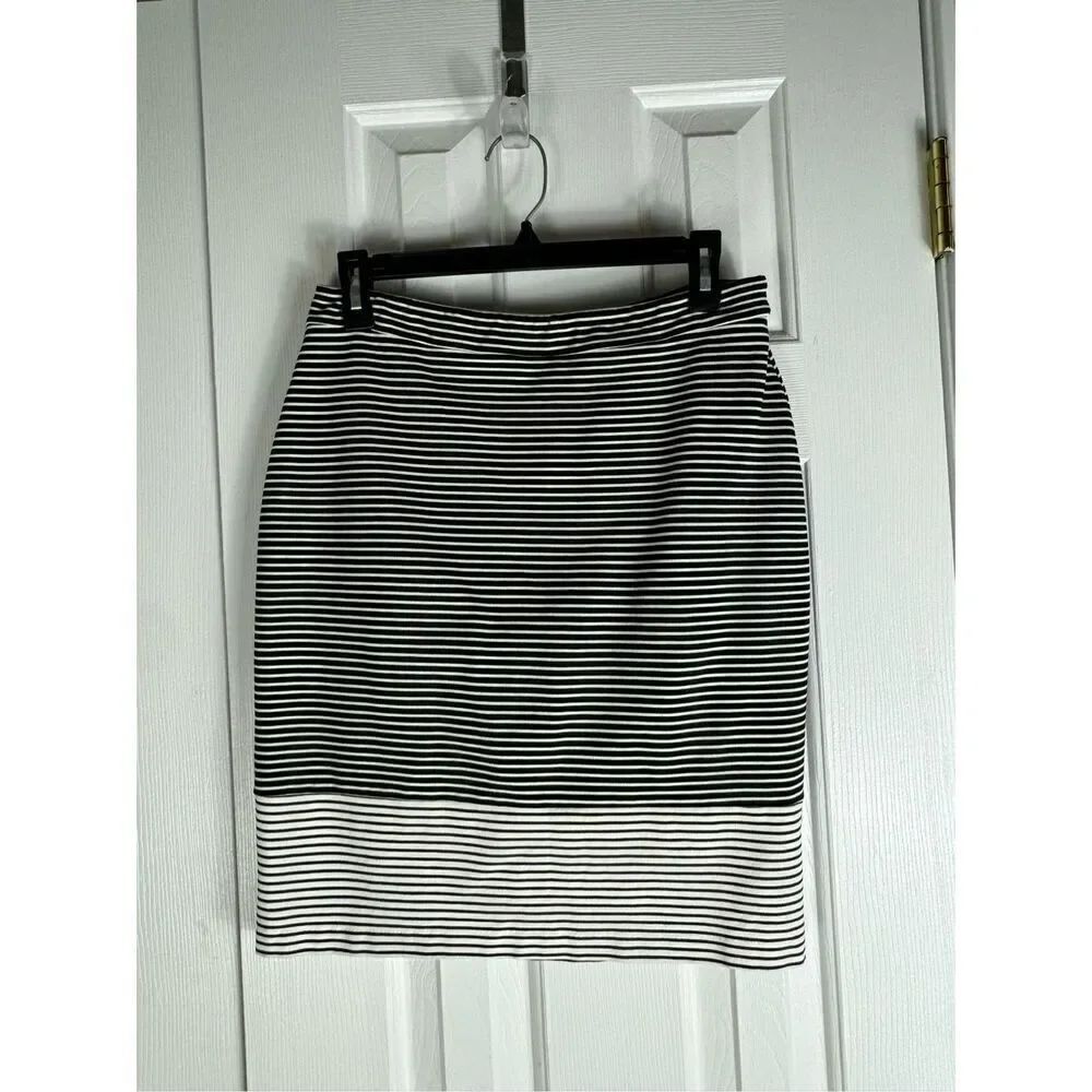 NWT IMNY Womens Skirt Size Small